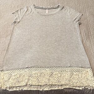 Xhilaration Gray Tee with Cream Lace Hem - Short Sleeve Women's Top